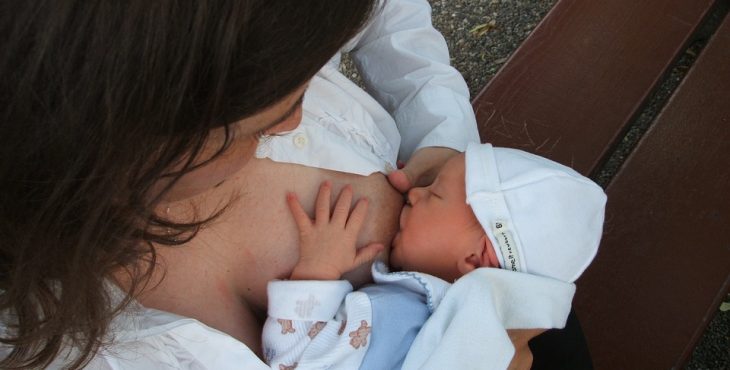 Amamantar es conectarte con tu bebé.