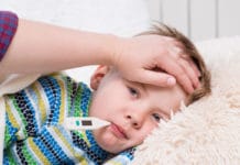 mucha fiebre en niños